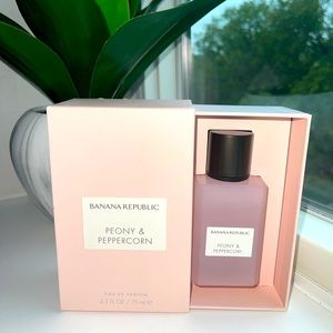 BANANA REPUBLIC PEONY AND PEPPERCORN 75ml / 2.5oz
